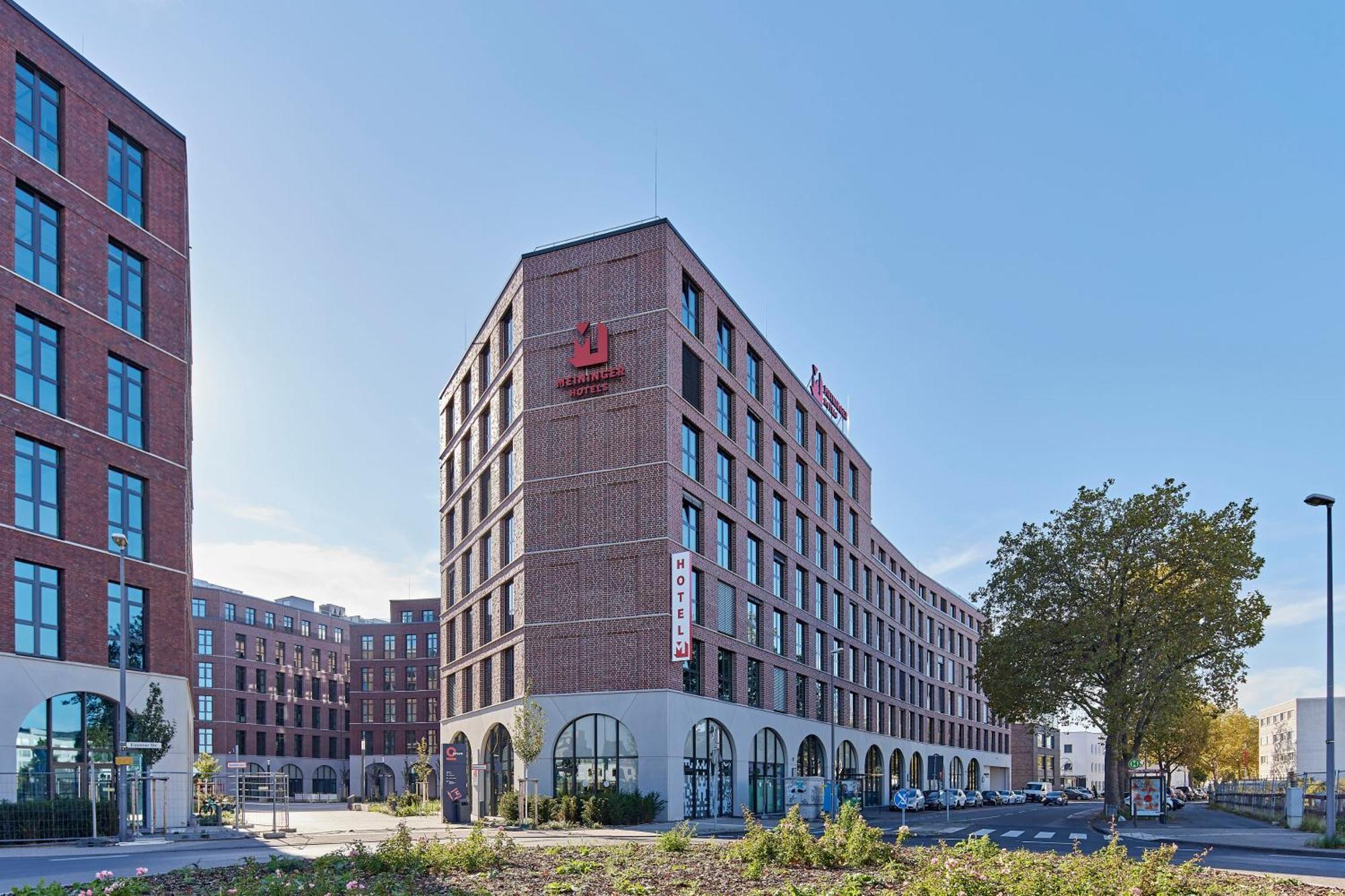Meininger West Colonia